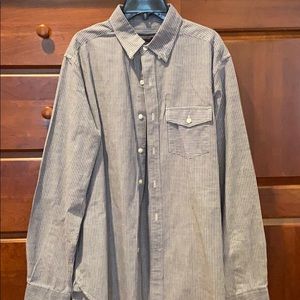 American Eagle men’s small long sleeve shirt